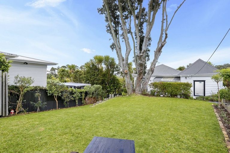 Photo of property in 45 Huka Road, Birkenhead, Auckland, 0626