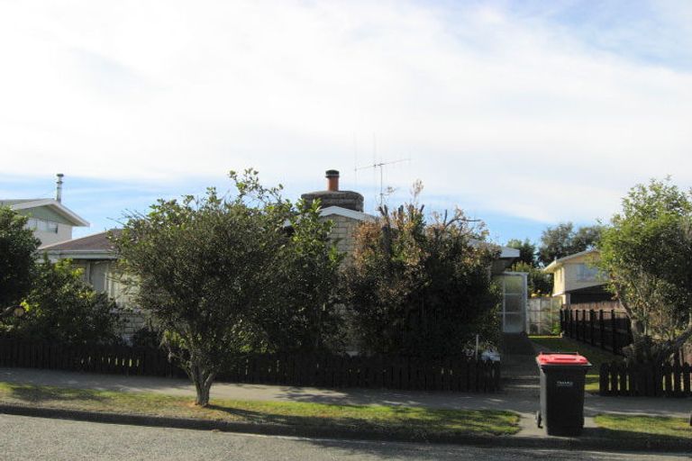 Photo of property in 27 Cook Street, Oceanview, Timaru, 7910