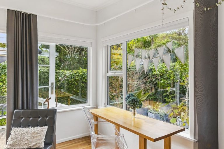 Photo of property in 1/52 Matatua Road, Raumati Beach, Paraparaumu, 5032