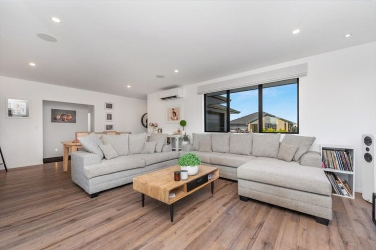 Photo of property in 23 Ladeira Place, Fitzroy, Hamilton, 3206