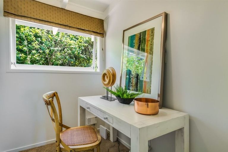 Photo of property in 1/5 Gull Lane, Mairangi Bay, Auckland, 0630
