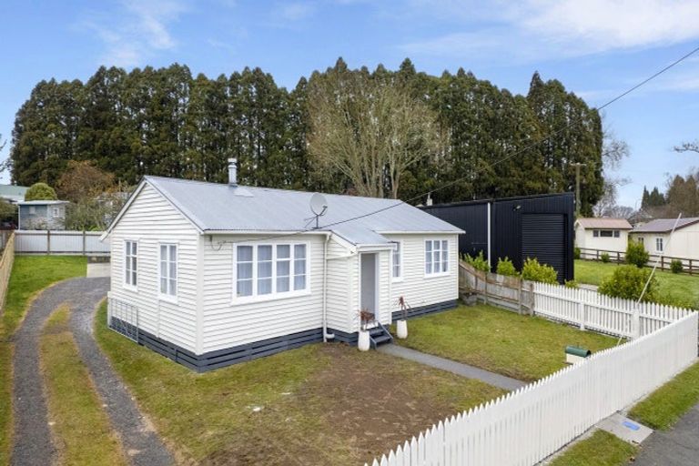 Photo of property in 3 Moana Crescent, Mangakino, 3421