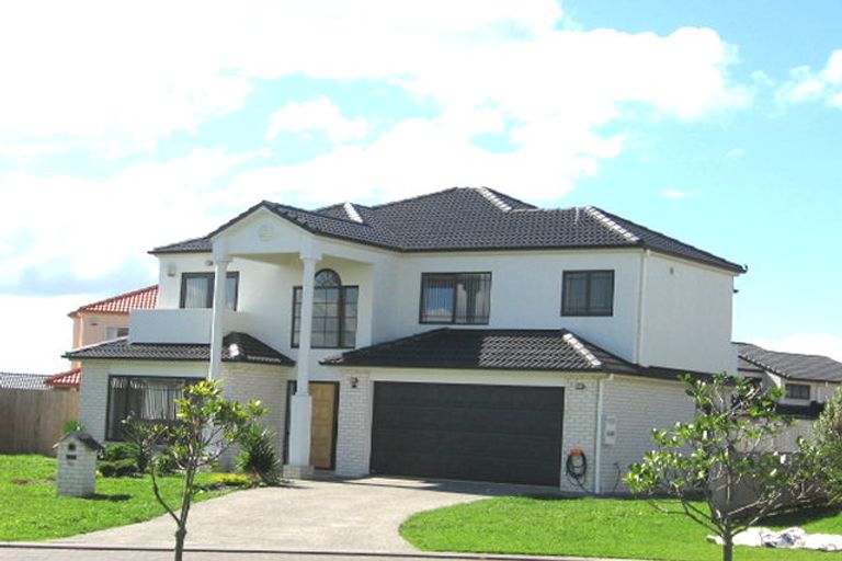 Photo of property in Waimanu Bay Village, 10/1 Piriti Drive, Te Atatu Peninsula, Auckland, 0610