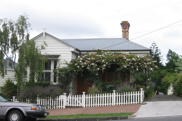 Photo of property in 25 Brighton Road, Parnell, Auckland, 1052