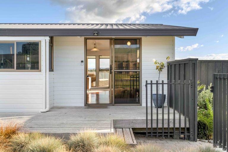 Photo of property in 690 Pukehina Parade, Pukehina, Te Puke, 3189