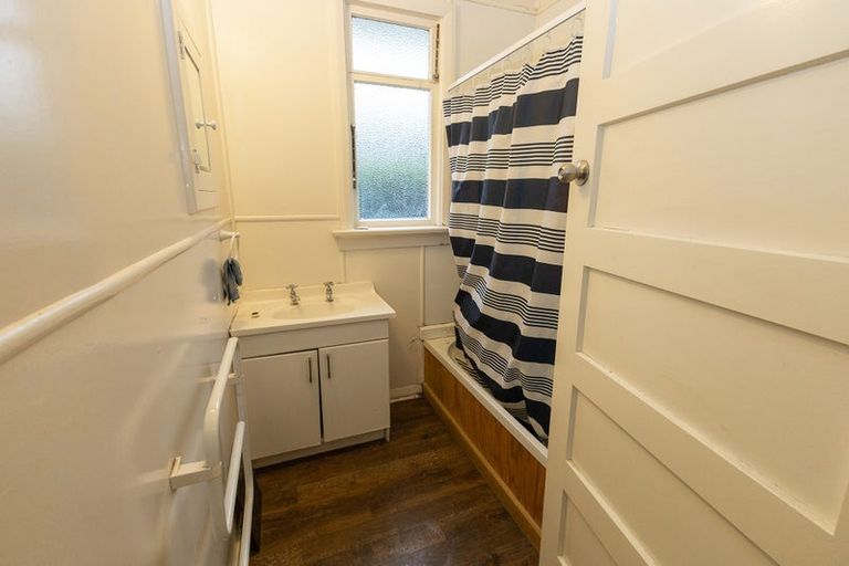 Photo of property in 51 Durham Street, Kenmure, Dunedin, 9011
