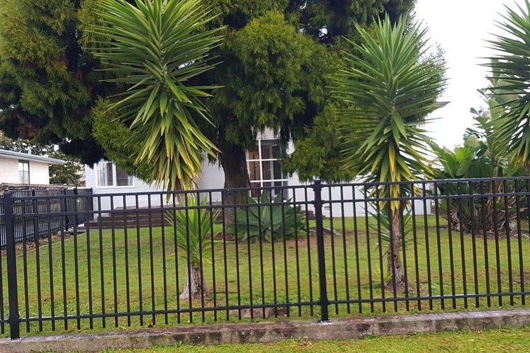 Photo of property in 1/14 Martin Road, Manurewa, Auckland, 2102
