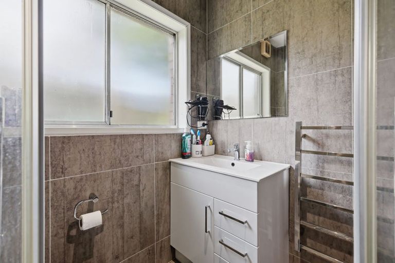 Photo of property in 1/57 Chartwell Avenue, Glenfield, Auckland, 0629