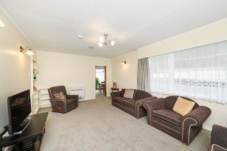 Photo of property in 12 Dewe Avenue, Feilding, 4702