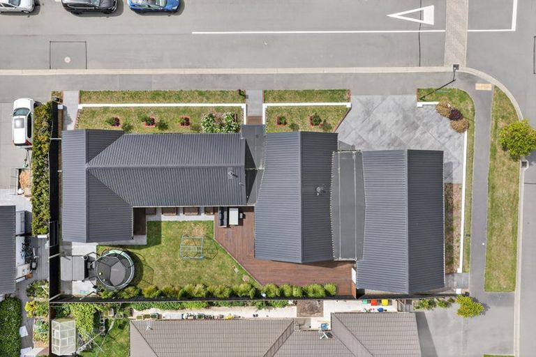 Photo of property in 1 Vahsel Bay, Wigram, Christchurch, 8025