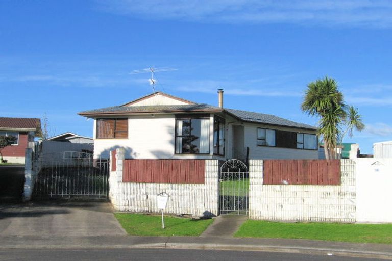 Photo of property in 14 Rimini Place, Clover Park, Auckland, 2023