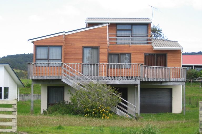 Photo of property in 129 Mangakahia Drive, Whangapoua, Coromandel, 3582