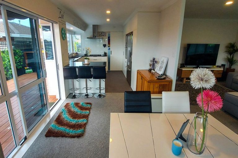 Photo of property in 6 Palm Court, Mount Maunganui, 3116