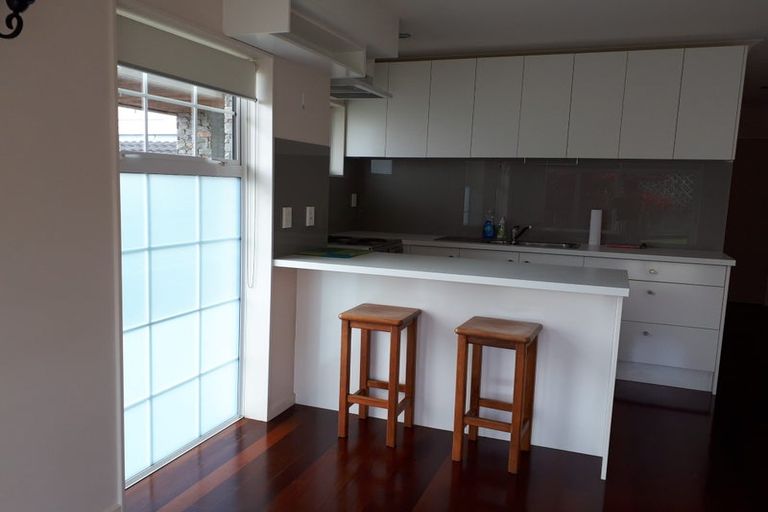 Photo of property in 74 Travis View Drive, Fairview Heights, Auckland, 0632