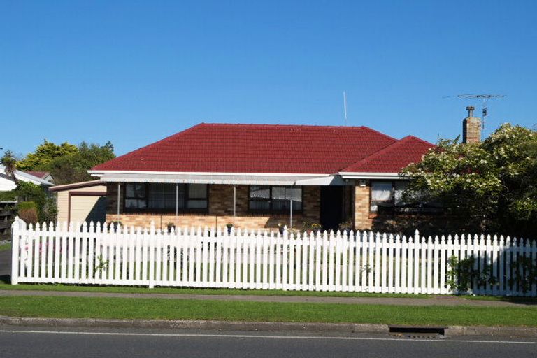 Photo of property in 8 Buckland Road, Mangere East, Auckland, 2024