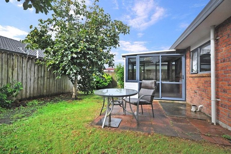 Photo of property in 11a Carnoustie Drive, Wattle Downs, Auckland, 2103