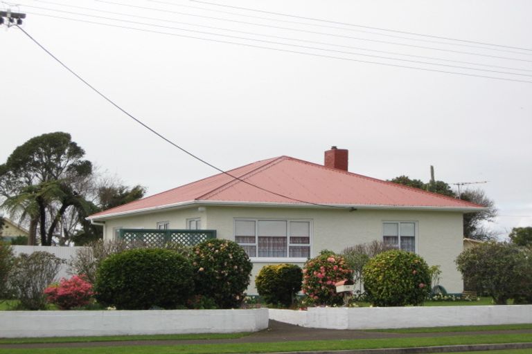 Photo of property in 30 Strange Street, Waitara, 4320