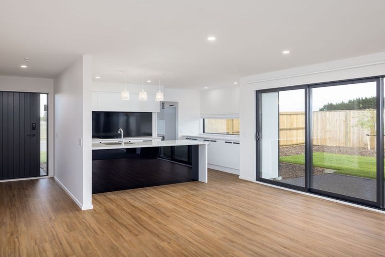 Photo of property in 29 Plover Avenue, Amberley, 7410