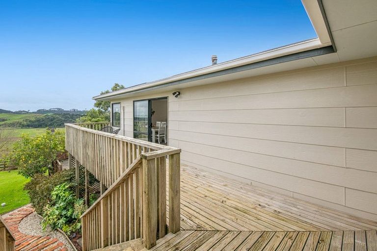 Photo of property in 5 Onewhero Road, Kaukapakapa, Warkworth, 0984