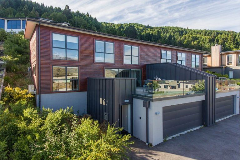Photo of property in St Andrews Park, 42a Highview Terrace, Queenstown, 9300