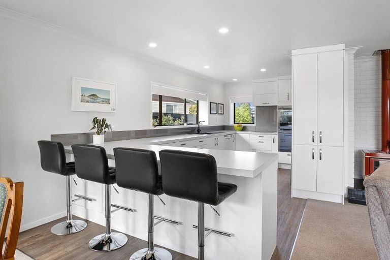 Photo of property in 91 Williams Street, Cambridge, 3434