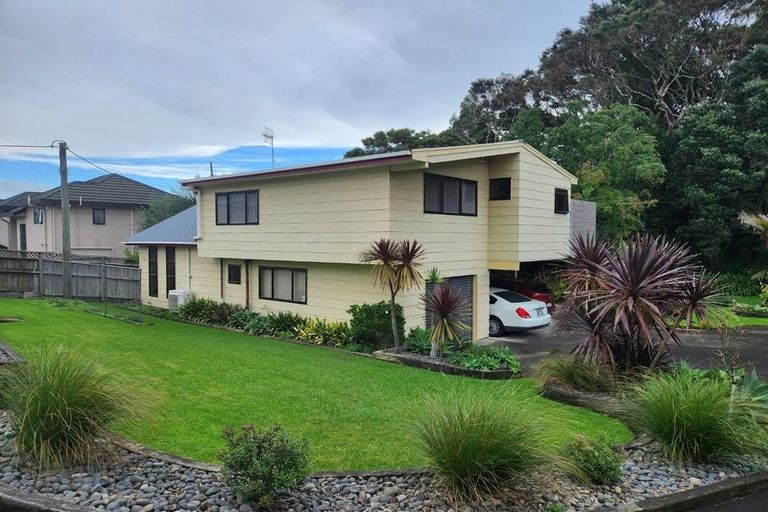 Photo of property in 2/86 Lake Road, Northcote, Auckland, 0627