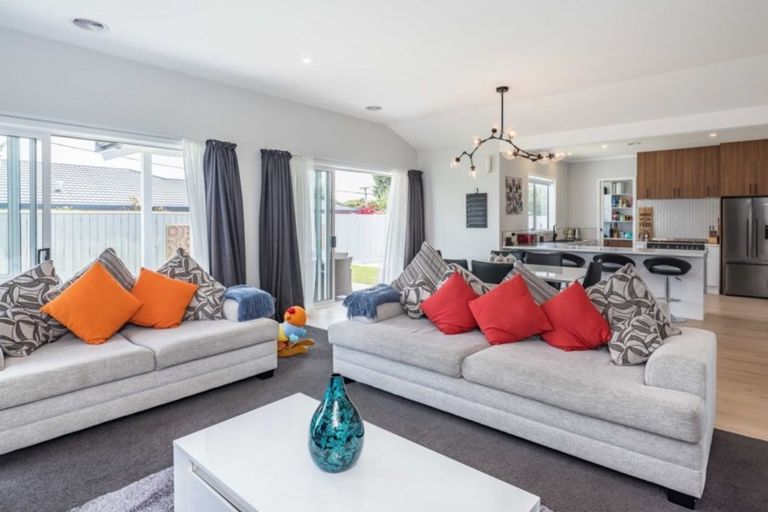 Photo of property in 316a Te Moana Road, Waikanae, 5036