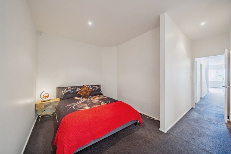 Photo of property in 18 Korokoro Road, Korokoro, Lower Hutt, 5012
