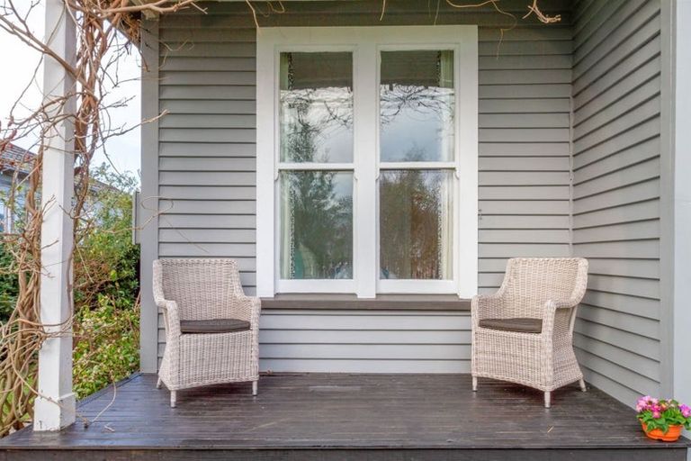 Photo of property in 30 Forfar Street, Edgeware, Christchurch, 8013