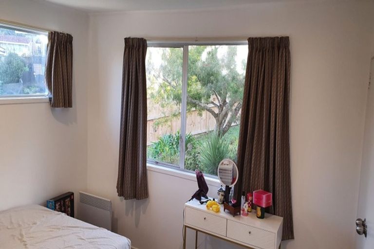 Photo of property in 16 Kemp Road, Massey, Auckland, 0614