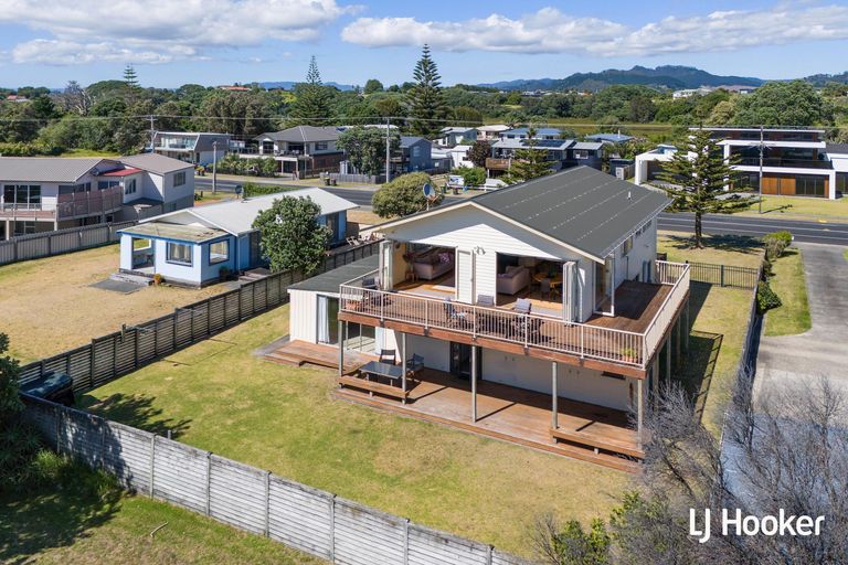 Photo of property in 281 Seaforth Road, Waihi Beach, 3611