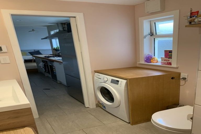 Photo of property in 111 Wallace Street, Mount Cook, Wellington, 6021