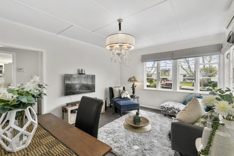 Photo of property in 16 Shearer Crescent, Naenae, Lower Hutt, 5011