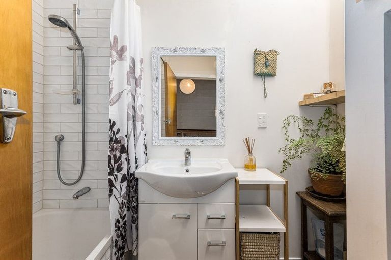 Photo of property in 4/14 Rosehaugh Avenue, Karori, Wellington, 6012