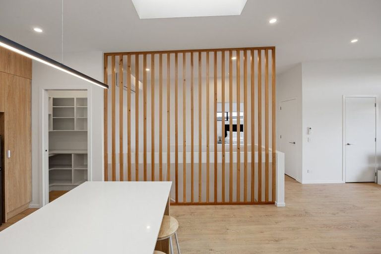 Photo of property in 2/7 Tarbett Road, Hillcrest, Hamilton, 3216