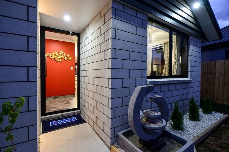 Photo of property in 15 Kowaro Street, Rototuna North, Hamilton, 3210