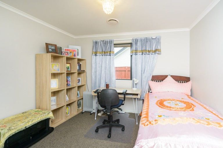 Photo of property in 55 Liberty Grove, Kelvin Grove, Palmerston North, 4414