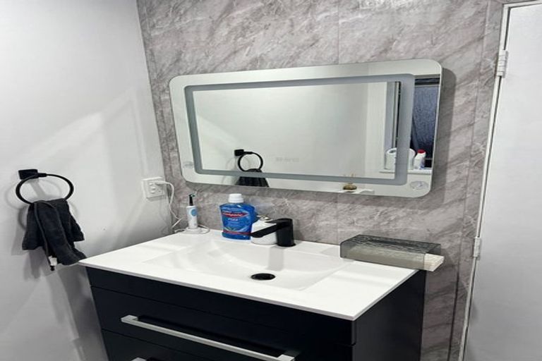 Photo of property in 18 Plunket Avenue, Petone, Lower Hutt, 5012