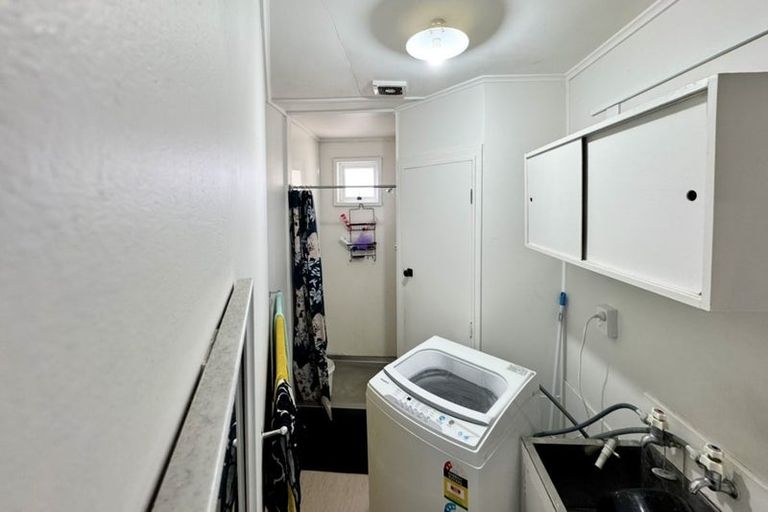 Photo of property in 90 Victoria Avenue, Palmerston North, 4410