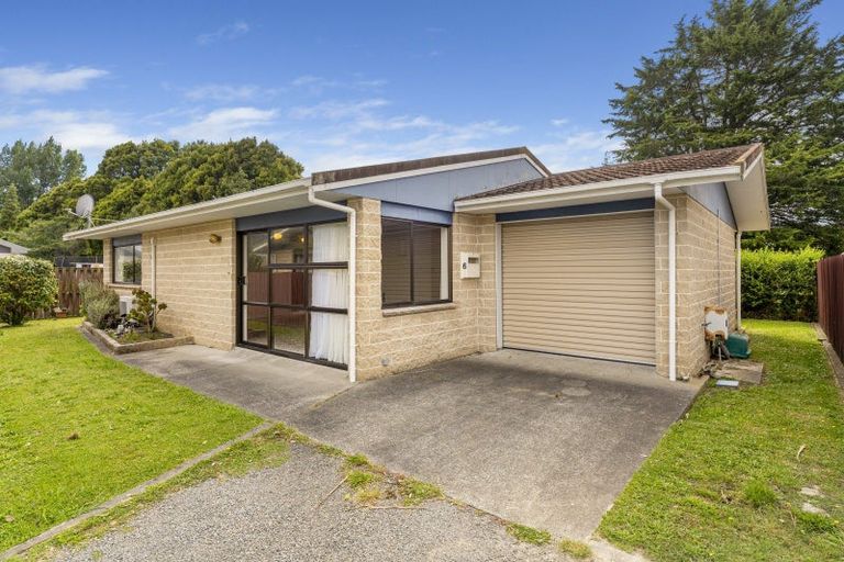 Photo of property in 6 Bevan Place, Otaki, 5512
