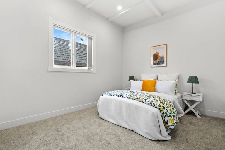 Photo of property in 76 Manuroa Road, Takanini, 2112