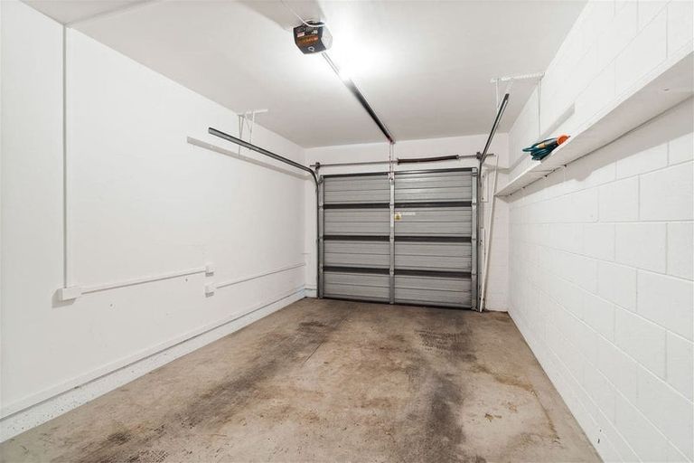 Photo of property in 2/32 Abberley Crescent, St Albans, Christchurch, 8014