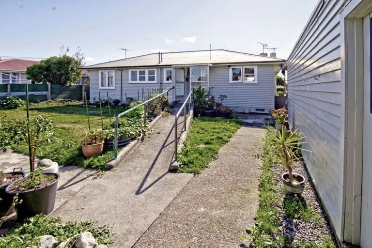 Photo of property in 4 Jellicoe Place, Solway, Masterton, 5810