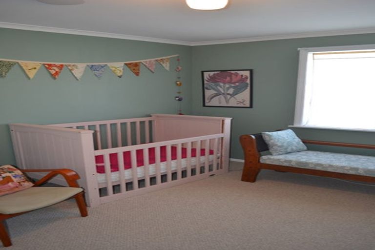 Photo of property in 137 Cornfoot Street, Castlecliff, Whanganui, 4501