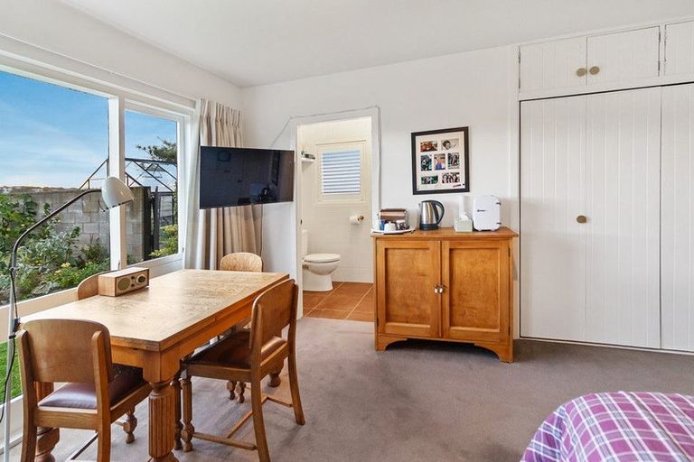 Photo of property in 82 Douglas Street, Highfield, Timaru, 7910