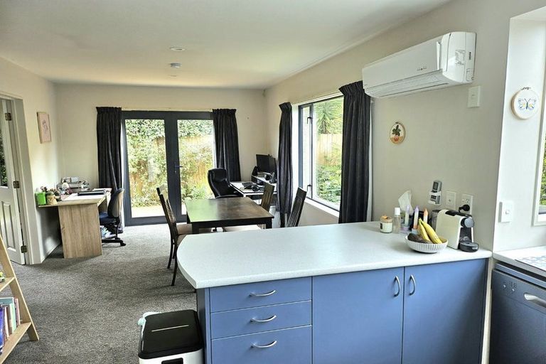 Photo of property in 54 Parade Court, Addington, Christchurch, 8024