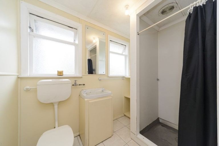 Photo of property in 8 London Terrace, Awapuni, Palmerston North, 4412