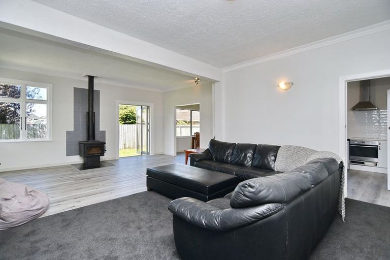 Photo of property in 99 Momorangi Crescent, Redwood, Christchurch, 8051