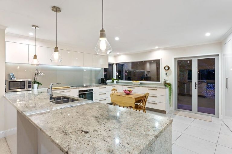 Photo of property in 9a Karaka Grove, Waikanae, 5036