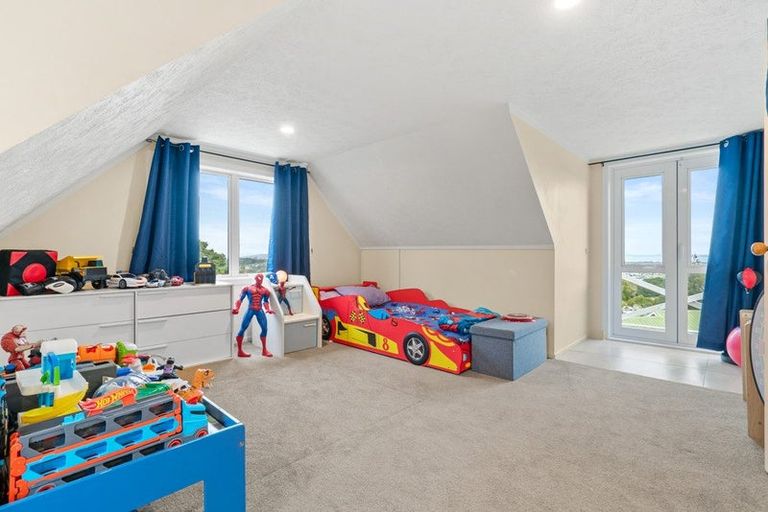 Photo of property in 67 Eugenia Rise, Totara Heights, Auckland, 2105